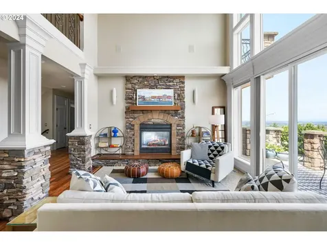 3238 Nw 23rd Avenue Camas WA 98607
