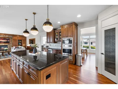 3238 Nw 23rd Avenue Camas WA 98607