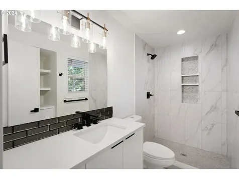 27023 Ne Bradford Road Vancouver WA 98682