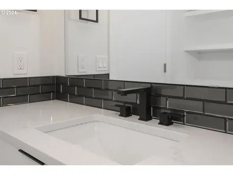 27023 Ne Bradford Road Vancouver WA 98682