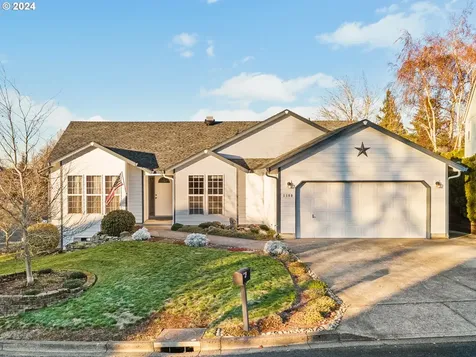 1180 N 1st Avenue Ridgefield WA 98642