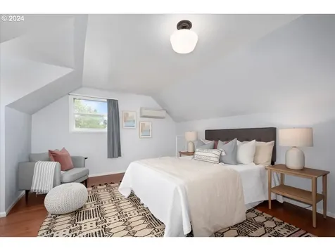 10838 SE Madison Drive Portland OR 97216