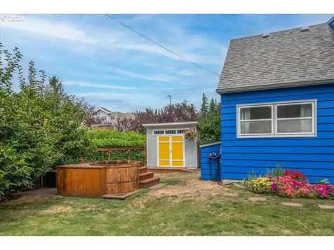 10838 SE Madison Drive Portland OR 97216