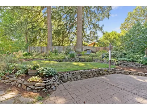7963 Sw Barnard Drive Beaverton OR 97007