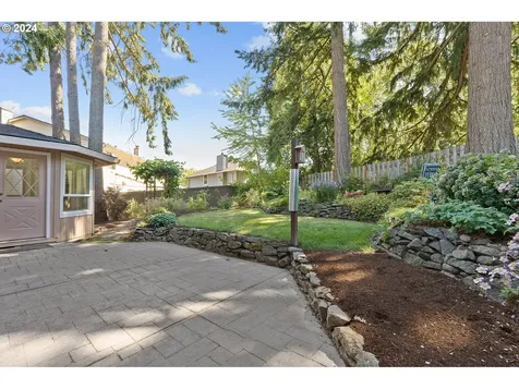 7963 Sw Barnard Drive Beaverton OR 97007