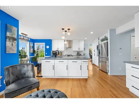 375 South Street Astoria OR 97103