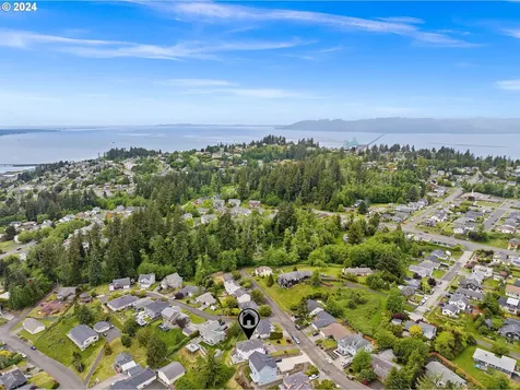 375 South Street Astoria OR 97103