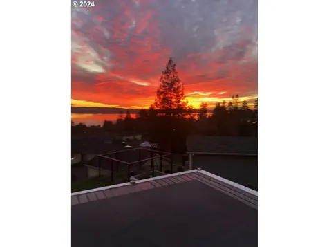 375 South Street Astoria OR 97103
