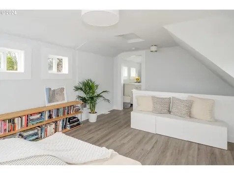 214 Ne 55th Avenue Portland OR 97213