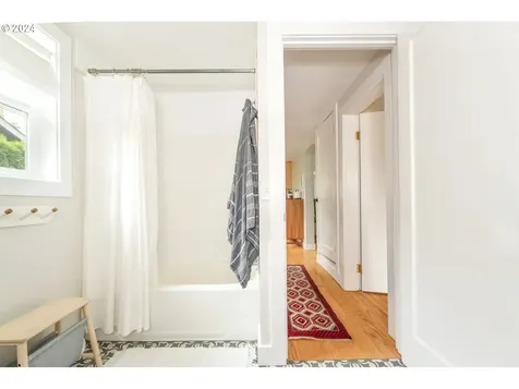 214 Ne 55th Avenue Portland OR 97213