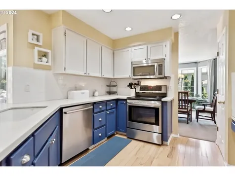 11108 Sw 37th Avenue Portland OR 97219