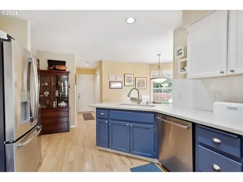 11108 Sw 37th Avenue Portland OR 97219