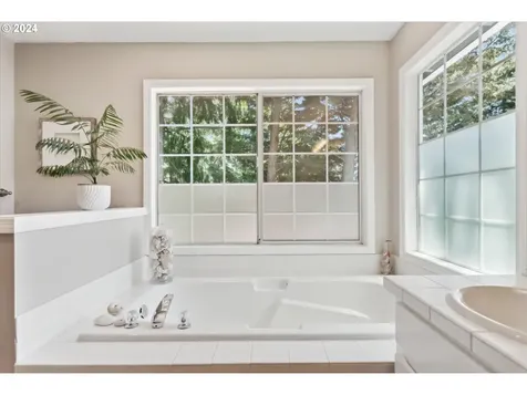 11108 Sw 37th Avenue Portland OR 97219