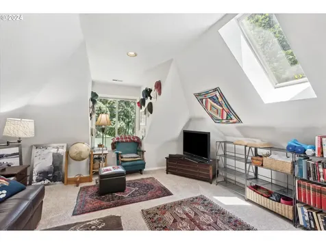 11108 Sw 37th Avenue Portland OR 97219