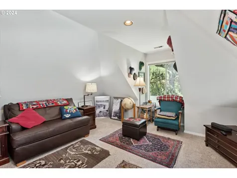 11108 Sw 37th Avenue Portland OR 97219
