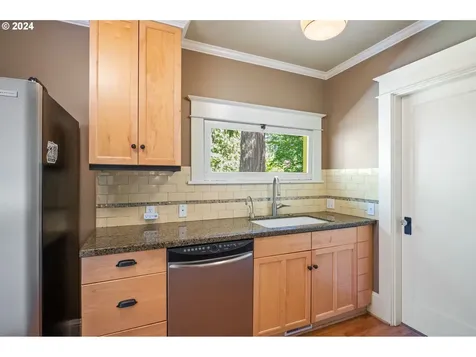 15900 Twin Fir Road Lake Oswego OR 97035
