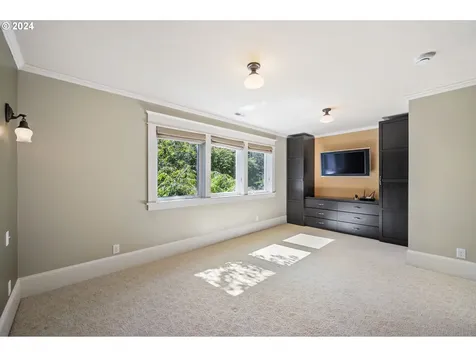 15900 Twin Fir Road Lake Oswego OR 97035