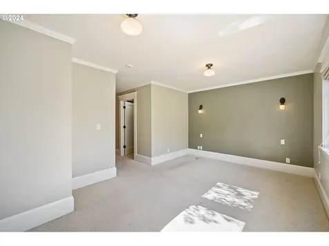 15900 Twin Fir Road Lake Oswego OR 97035