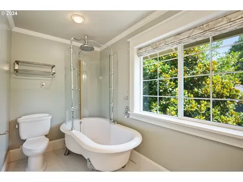 15900 Twin Fir Road Lake Oswego OR 97035