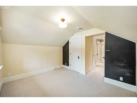 15900 Twin Fir Road Lake Oswego OR 97035