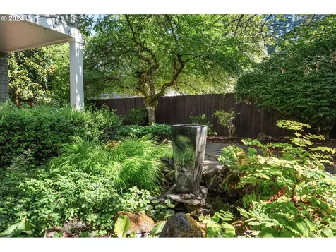 15900 Twin Fir Road Lake Oswego OR 97035