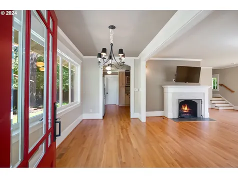 15900 Twin Fir Road Lake Oswego OR 97035