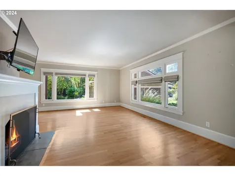 15900 Twin Fir Road Lake Oswego OR 97035