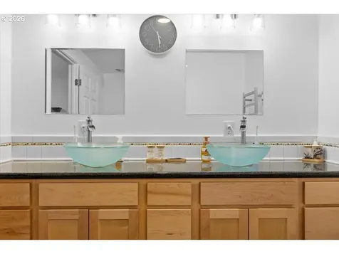 225 Fox Lane Roseburg OR 97471