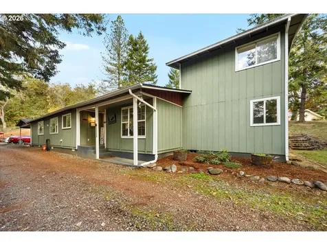 225 Fox Lane Roseburg OR 97471