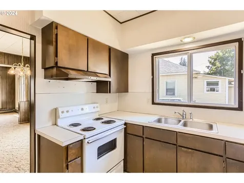 2230 B Street Forest Grove OR 97116