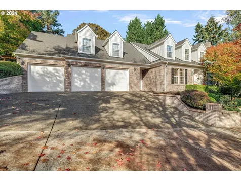 17418 Brookhurst Drive Lake Oswego OR 97034