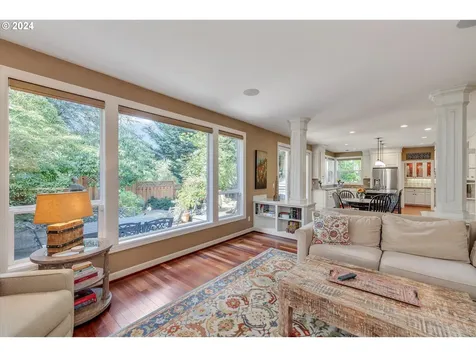 17418 Brookhurst Drive Lake Oswego OR 97034