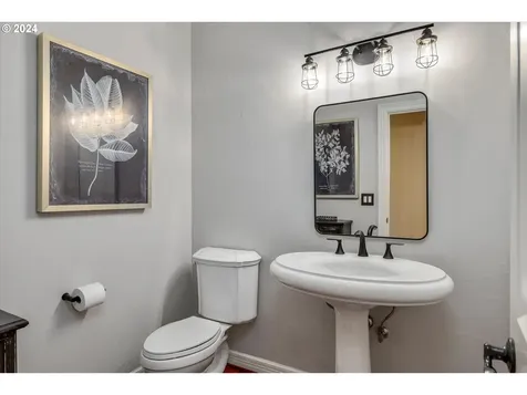 17418 Brookhurst Drive Lake Oswego OR 97034