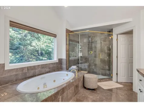 17418 Brookhurst Drive Lake Oswego OR 97034