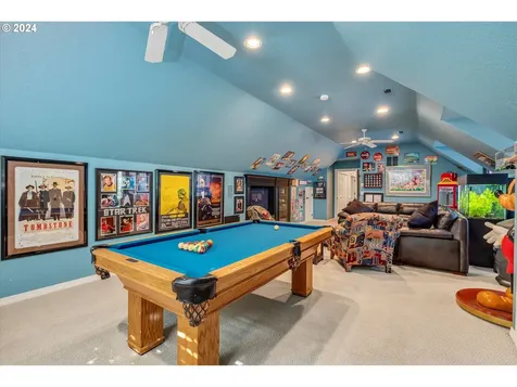 17418 Brookhurst Drive Lake Oswego OR 97034