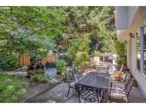 17418 Brookhurst Drive Lake Oswego OR 97034