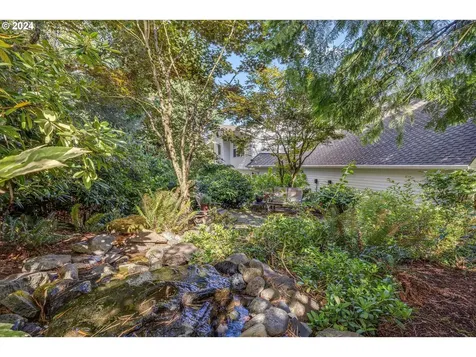 17418 Brookhurst Drive Lake Oswego OR 97034