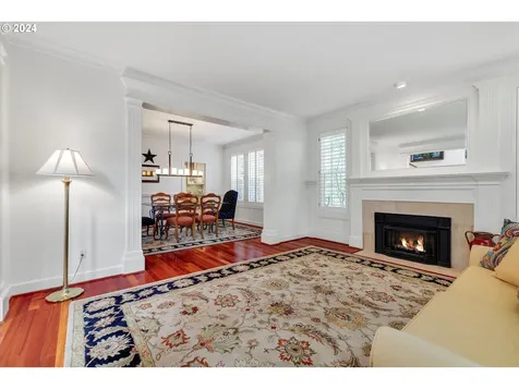 17418 Brookhurst Drive Lake Oswego OR 97034