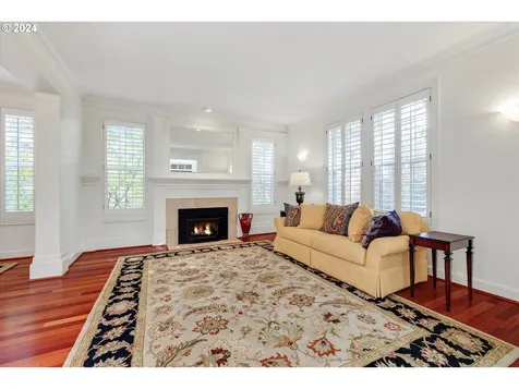 17418 Brookhurst Drive Lake Oswego OR 97034