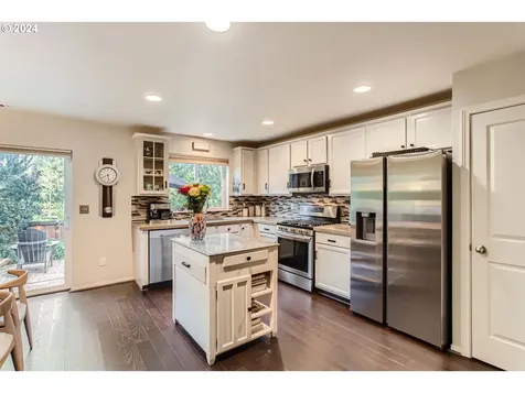 11608 Darling Way Oregon City OR 97045