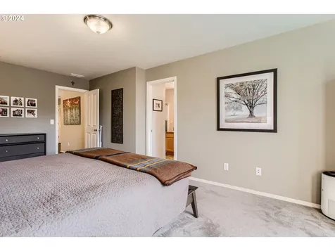 11608 Darling Way Oregon City OR 97045