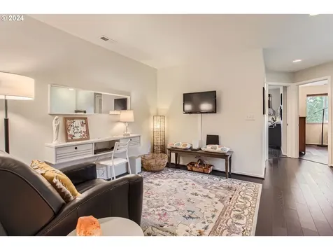 11608 Darling Way Oregon City OR 97045
