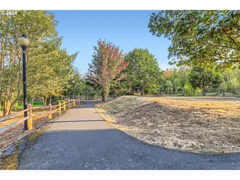 11608 Darling Way Oregon City OR 97045
