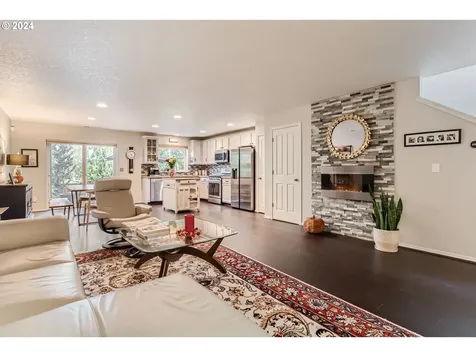 11608 Darling Way Oregon City OR 97045