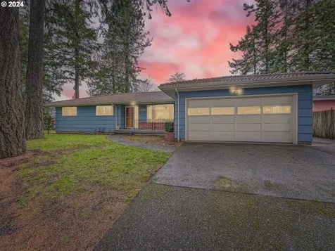 13135 SE Salmon Street Portland OR 97233