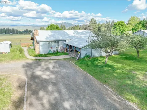 67197 End Road Summerville OR 97876