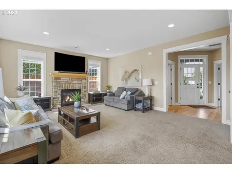 2250 Chapman Hill Drive Nw Salem OR 97304