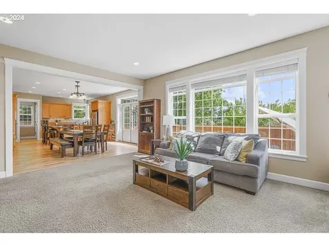 2250 Chapman Hill Drive Nw Salem OR 97304