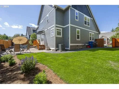 2250 Chapman Hill Drive Nw Salem OR 97304
