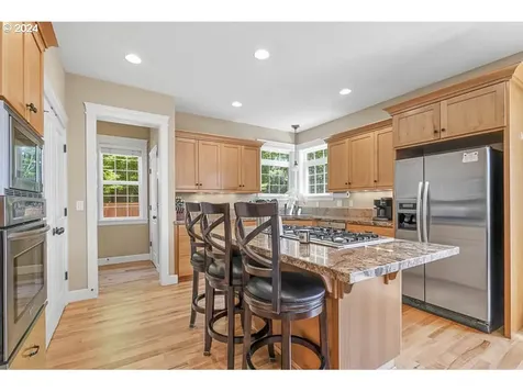2250 Chapman Hill Drive Nw Salem OR 97304